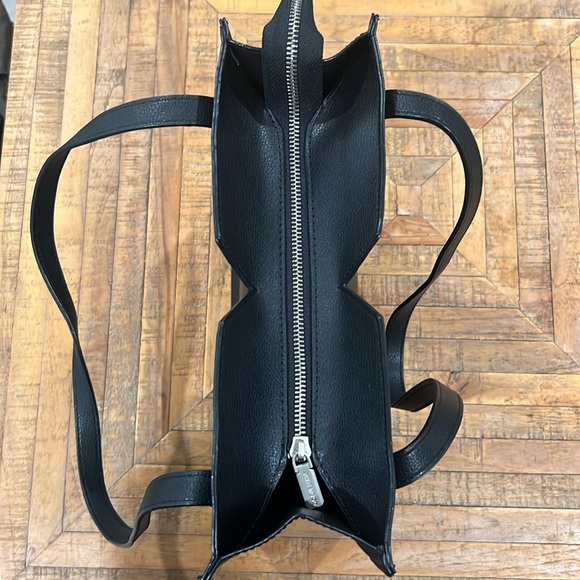 Pixie Mood Black pebbled tote bag with matching pouch - Picture 10 of 11